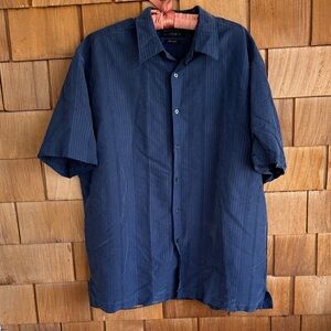 Axist Men's Navy Blue Short-Sleeve Button-Down Shirt